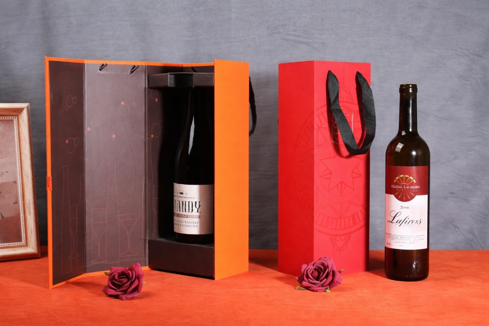 Custom Wine Box Manufacturing in 2026： A Comprehensive Guide to Sourcing Foldable Cardboard Boxes from a Top Factory