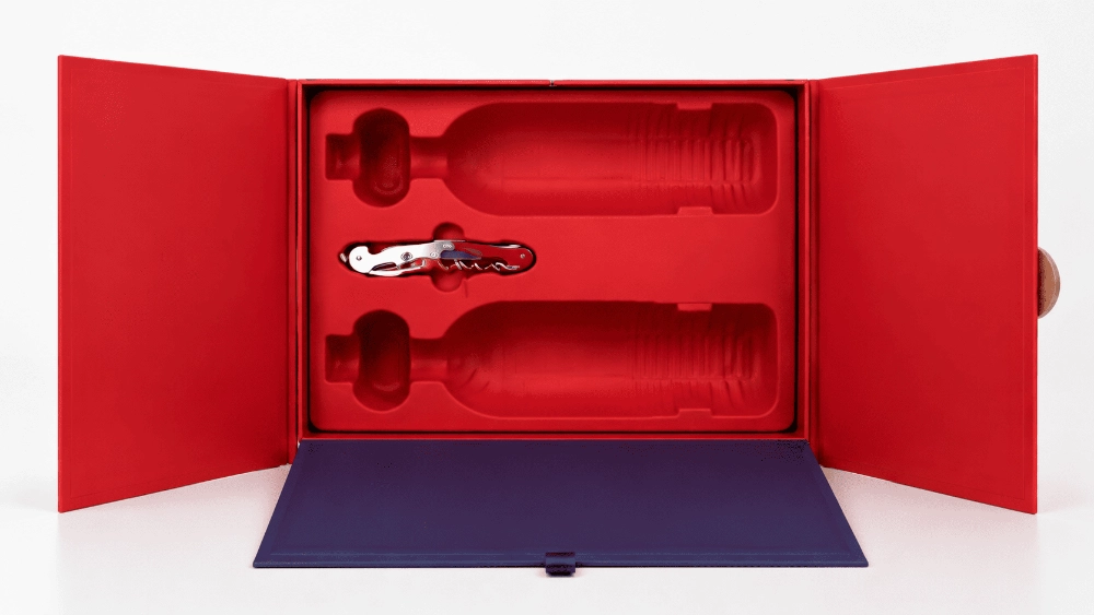 Custom printed wine box with structured insert and sustainable packaging design